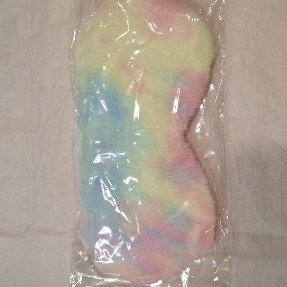 Colorful Makeup Accessory Set - Picture 4 of 6